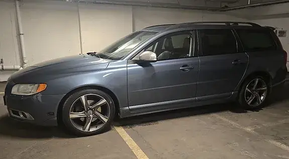 Volvo V70 2013 photo 2