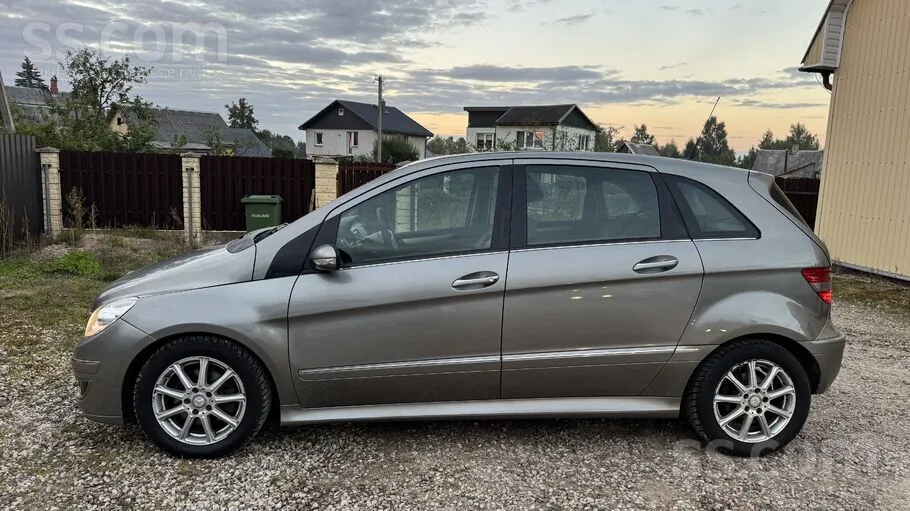 Mercedes-Benz B180 2007 photo 2