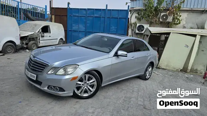 Mercedes-Benz E-Class 2011 photo 4