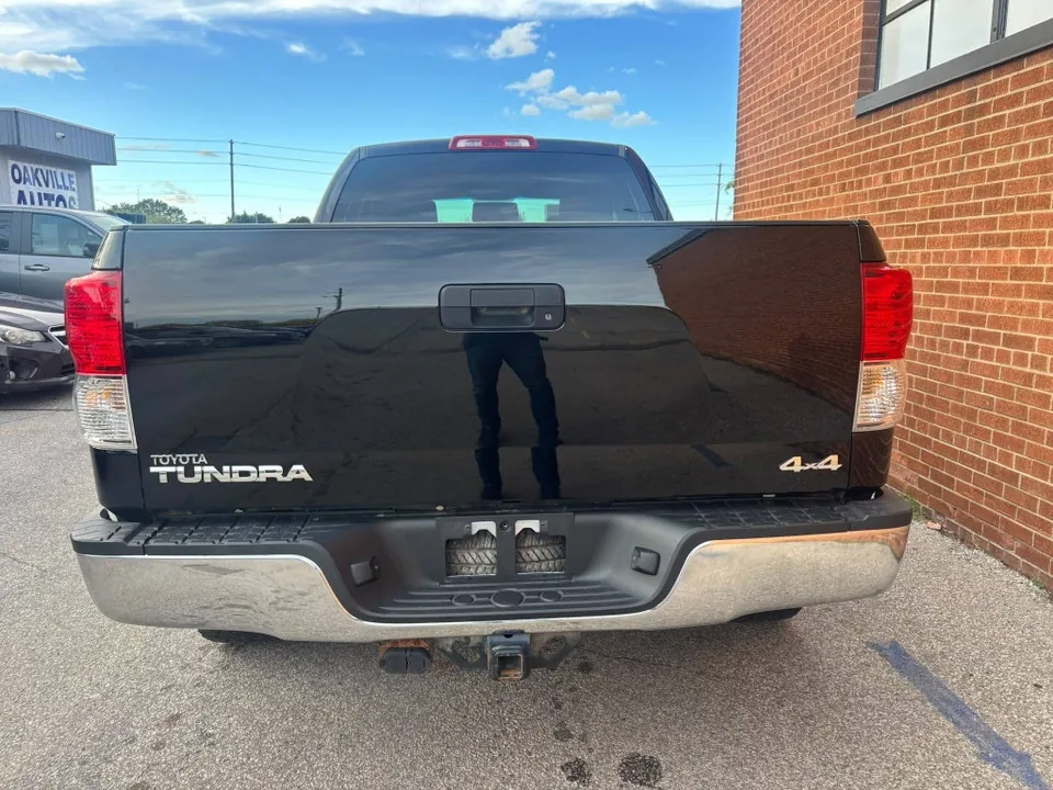 Toyota Tundra 2010 photo 4
