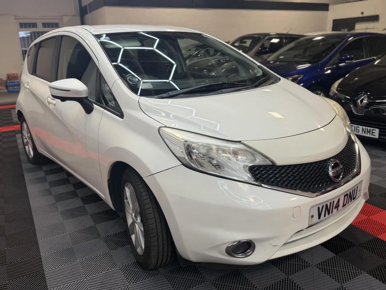 Nissan Note 2014 photo 3
