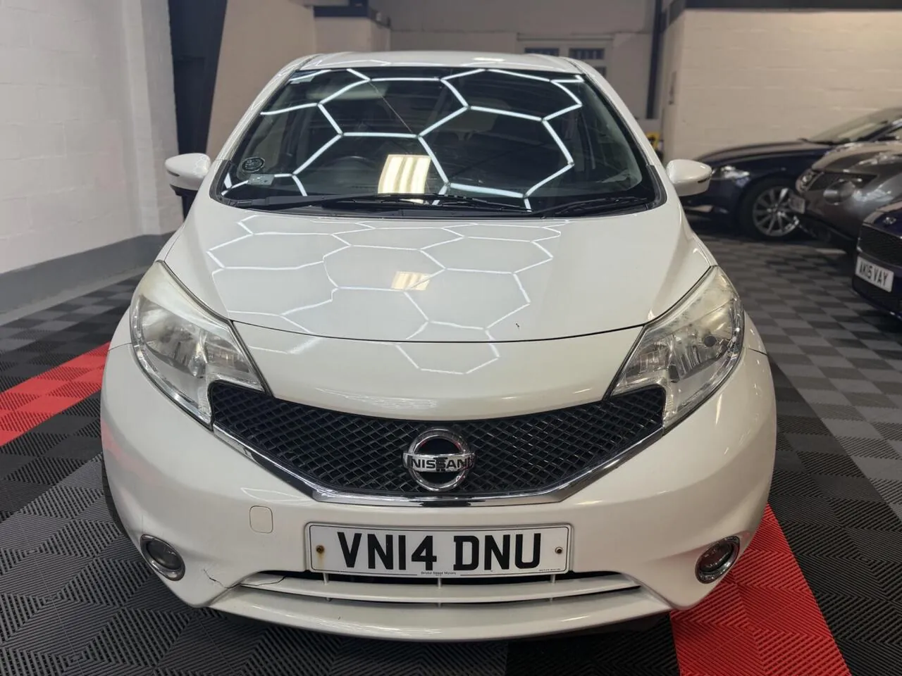 Nissan Note 2014 photo 4