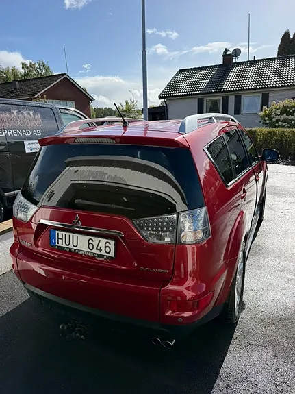 Mitsubishi Outlander 2010 photo 4