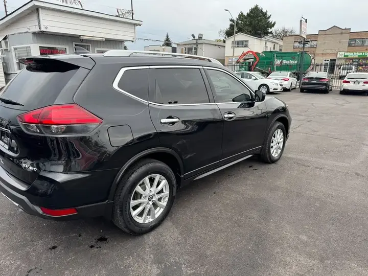Nissan Rogue 2017 photo 4