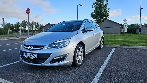 Opel Astra 2014 photo 4