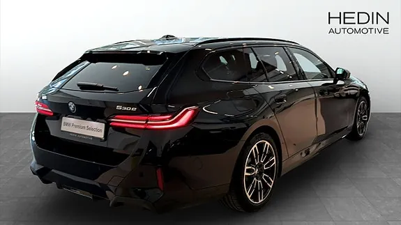 BMW 530E 2026 photo 2