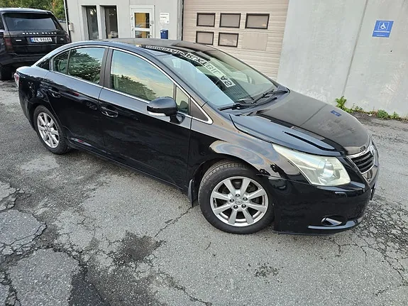 Toyota Avensis 2009 photo 2