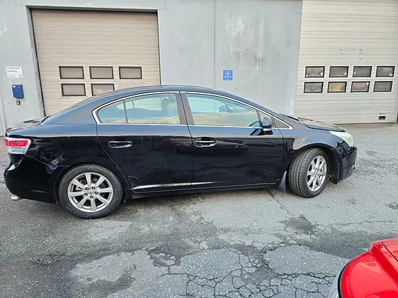 Toyota Avensis 2009 photo 3