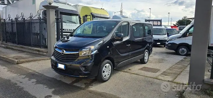 Opel Vivaro 2018 photo 2