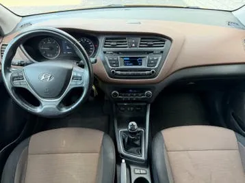 Hyundai I20 2015 photo 2