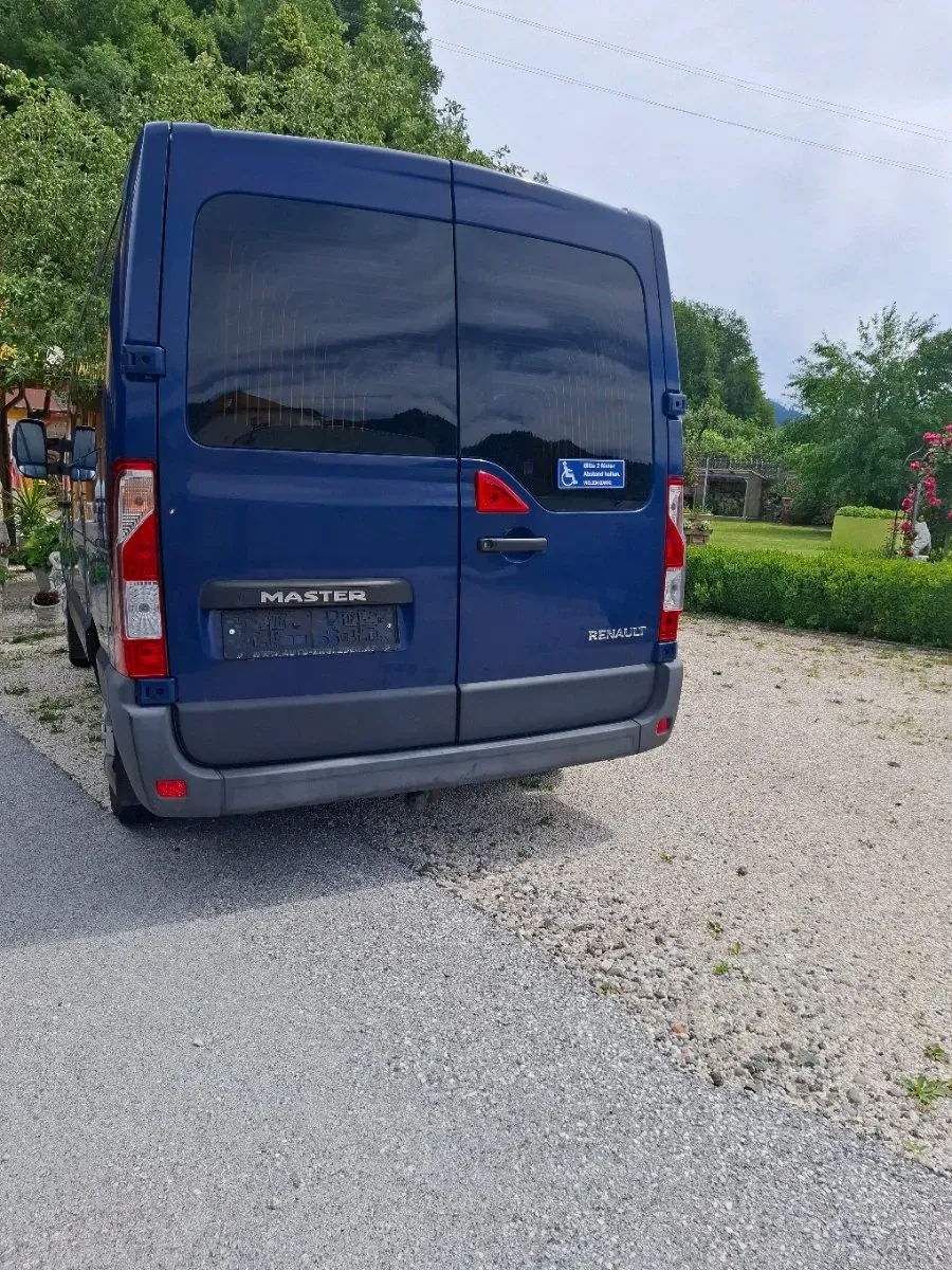 Renault Master 2013 photo 2