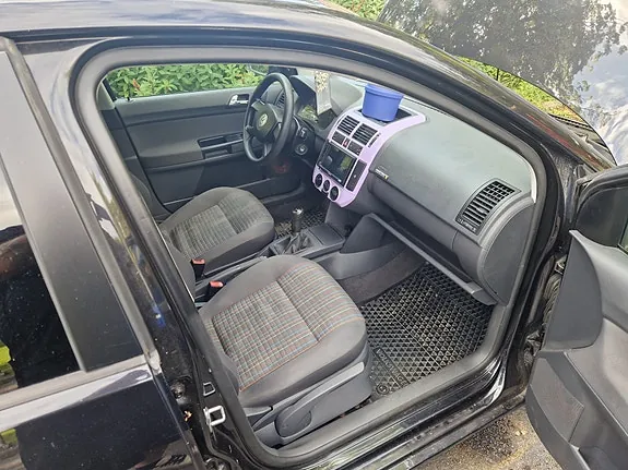 Volkswagen Polo 2006 photo 3
