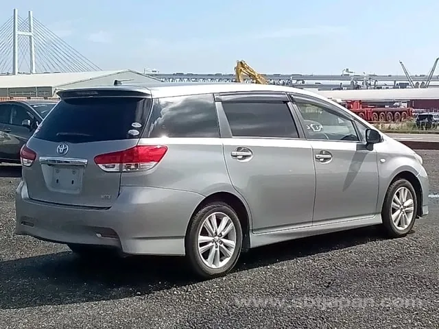Toyota Wish 2009 photo 4