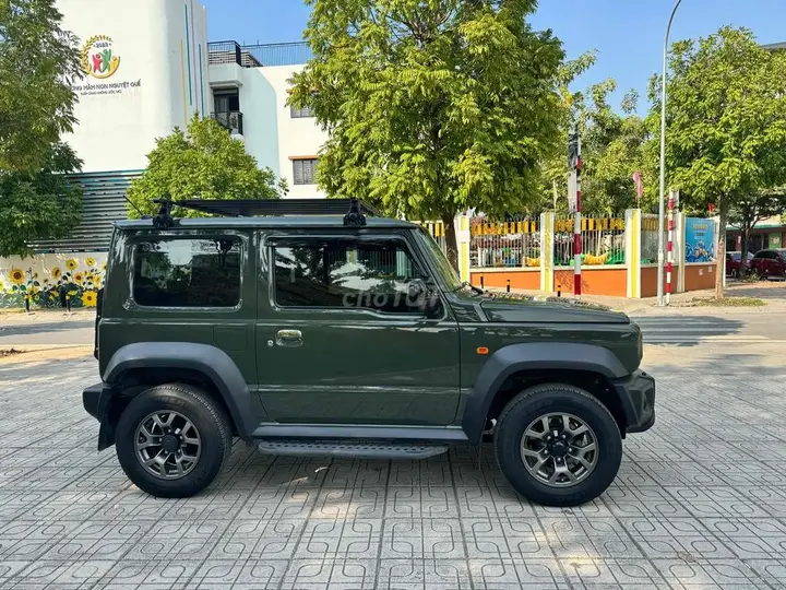 Suzuki Jimny 2024 photo 2