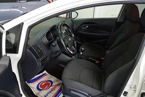 Kia Rio 2016 photo 5