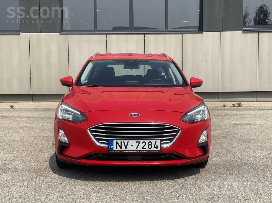 Ford Focus 2020 photo 2