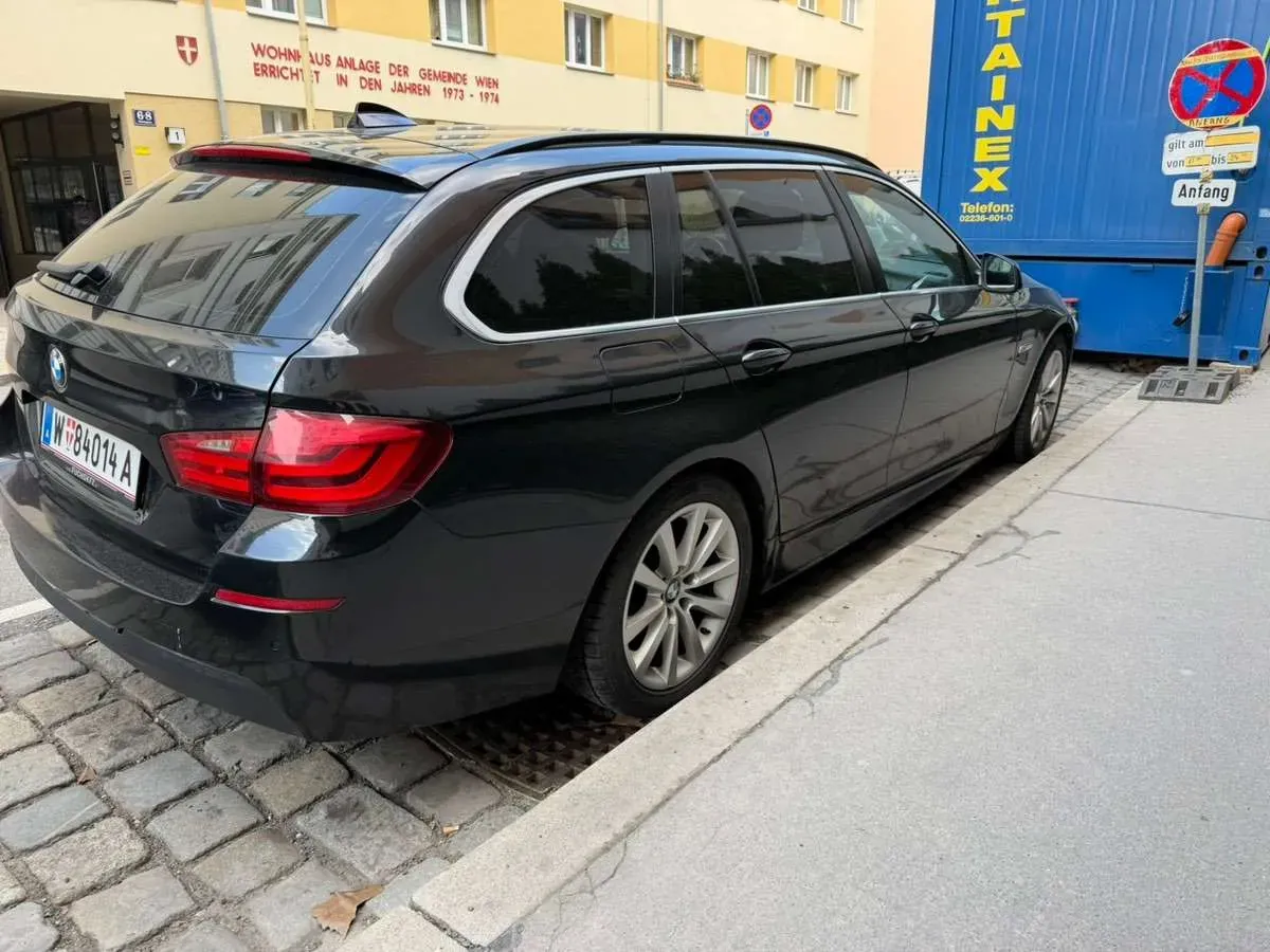 BMW 5 Series 2013 photo 2