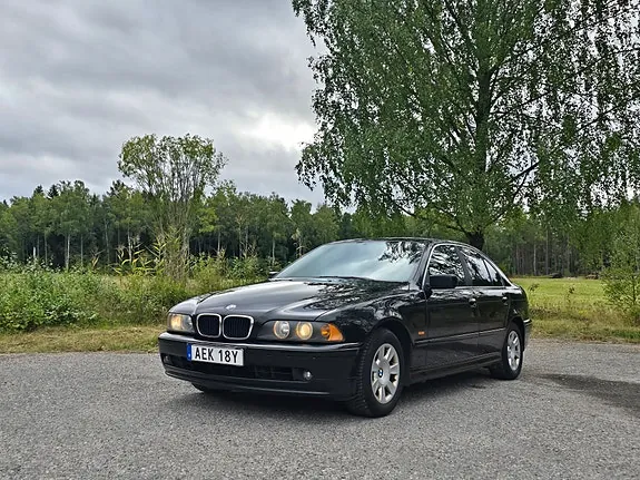 BMW 525I