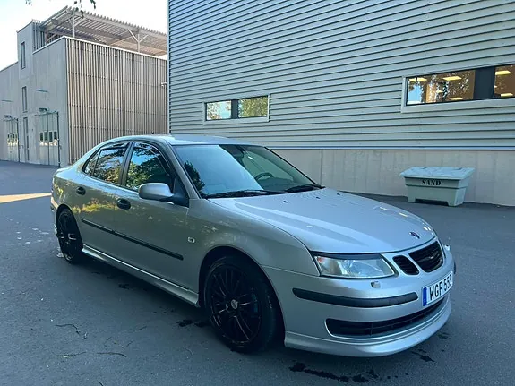 Saab 9-3 2005 photo 3