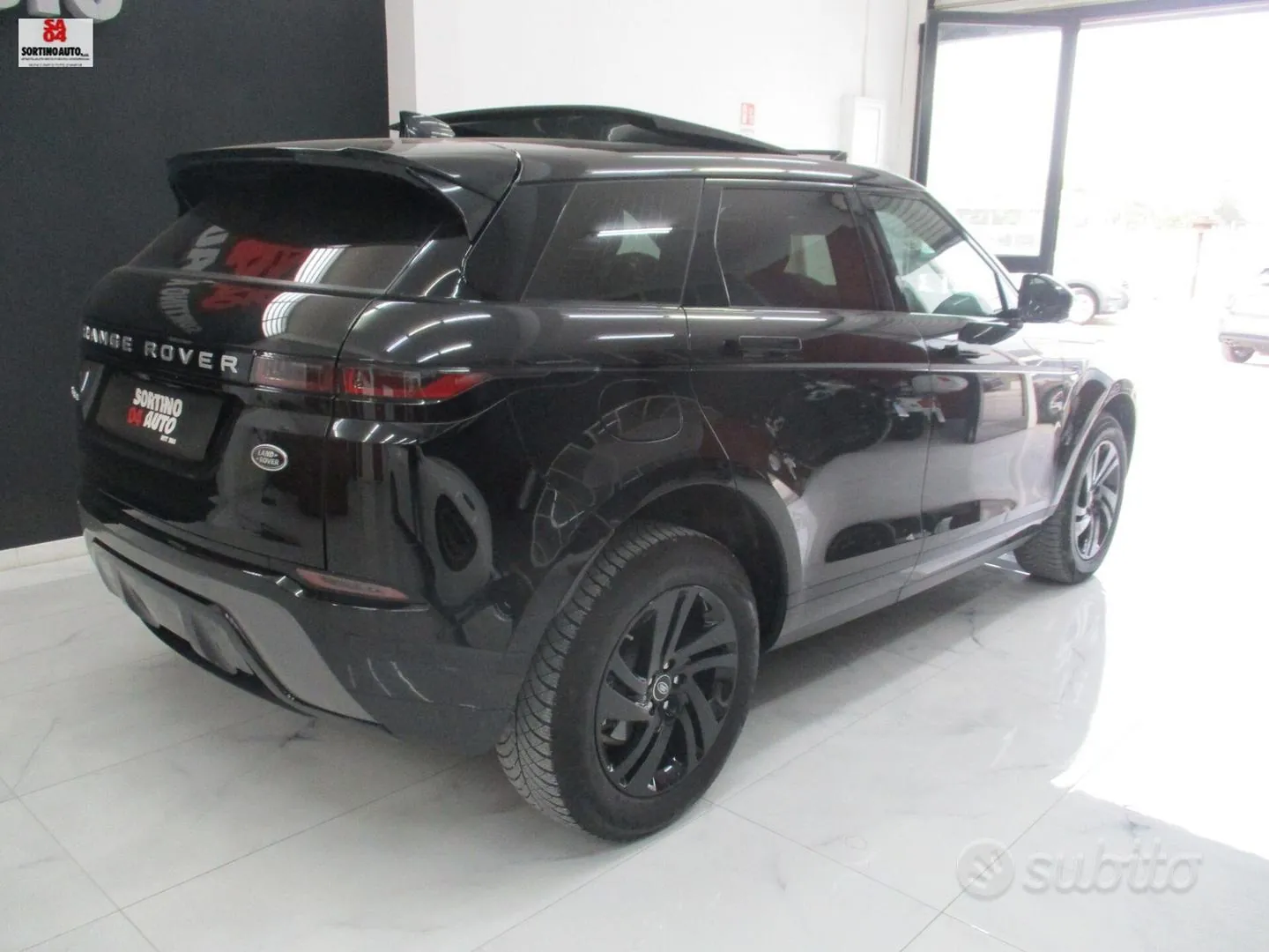 Land Rover Range Rover Evoque 2021 photo 4