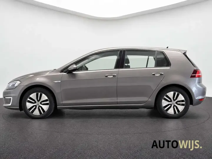 Volkswagen E-Golf 2015 photo 4