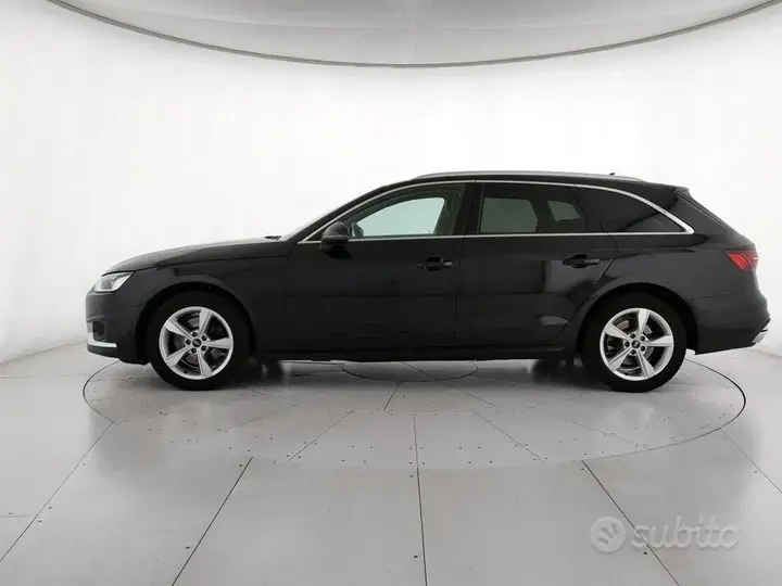 Audi A4 Avant 2022 photo 3
