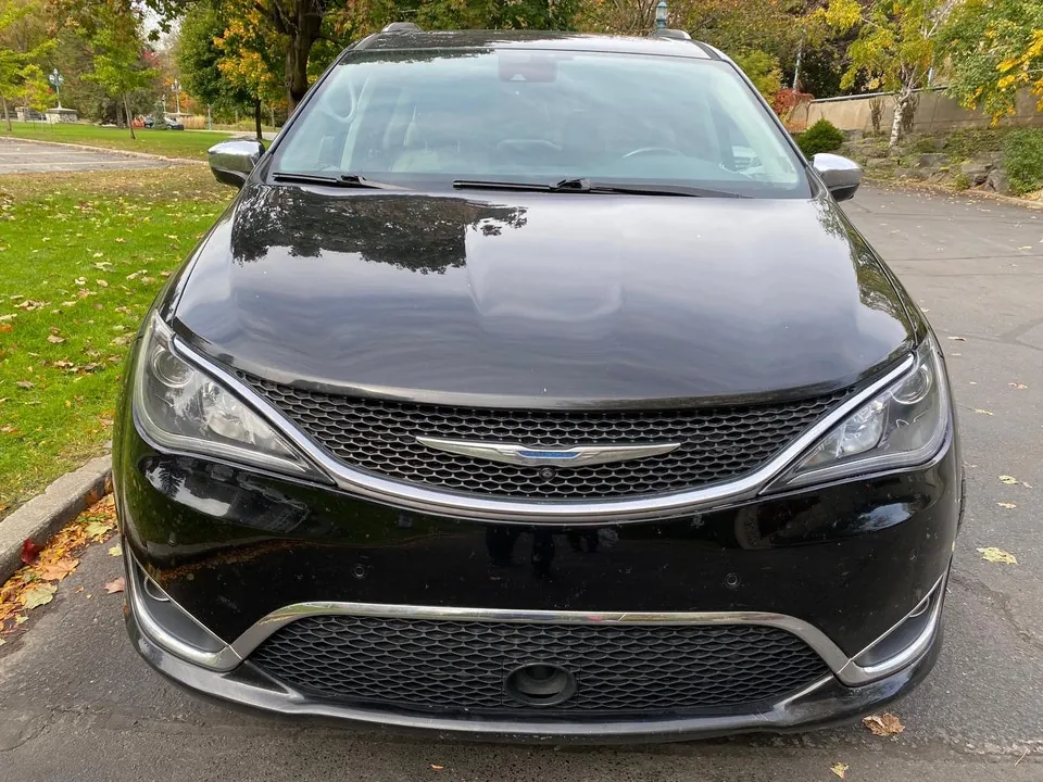 Chrysler Pacifica 2017 photo 3