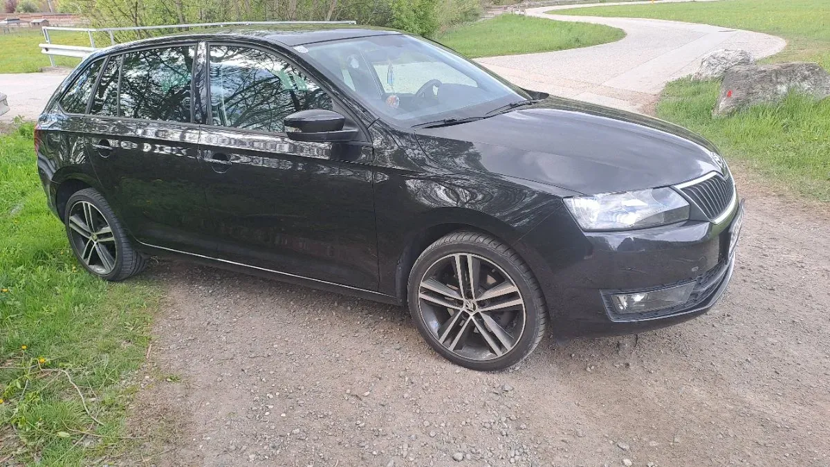 Skoda Rapid 2017 photo 2