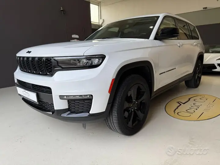 Jeep Grand Cherokee 2023 photo 3
