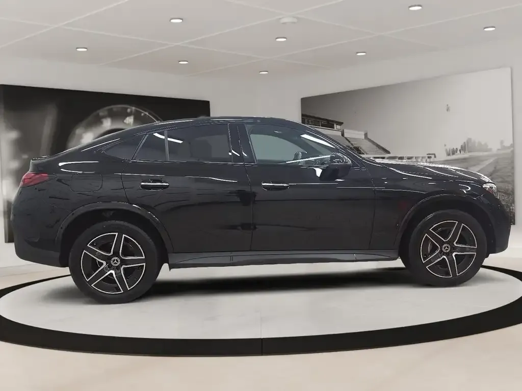 Mercedes-Benz Glc300 2024 photo 4