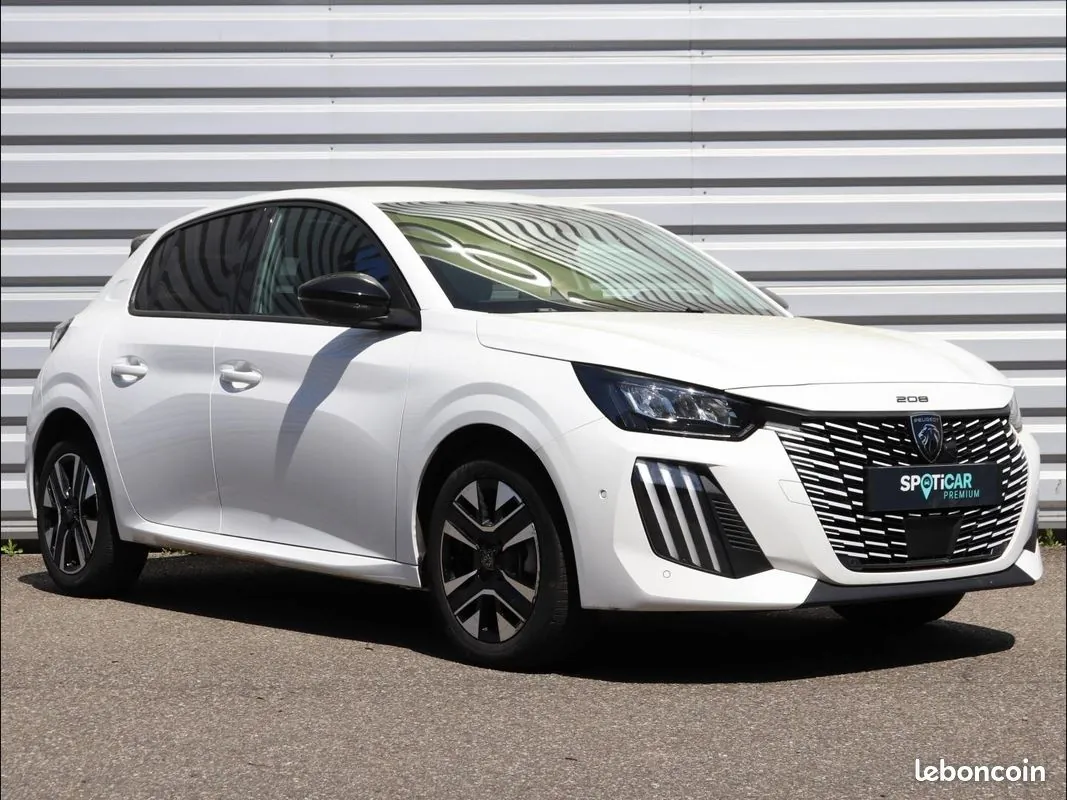 Peugeot 208 2025 photo 3