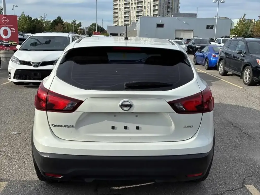 Nissan Qashqai 2017 photo 3