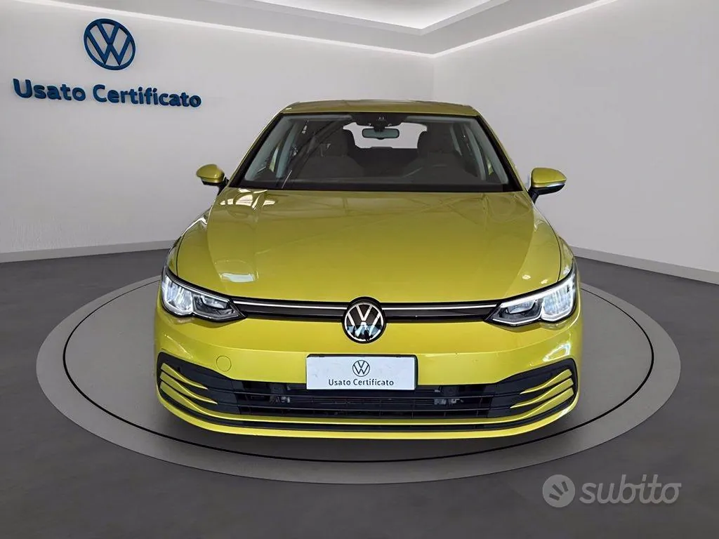 Volkswagen Golf 2023 photo 2