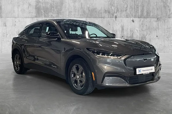 Ford Mustang Mach-E 2023 photo 3