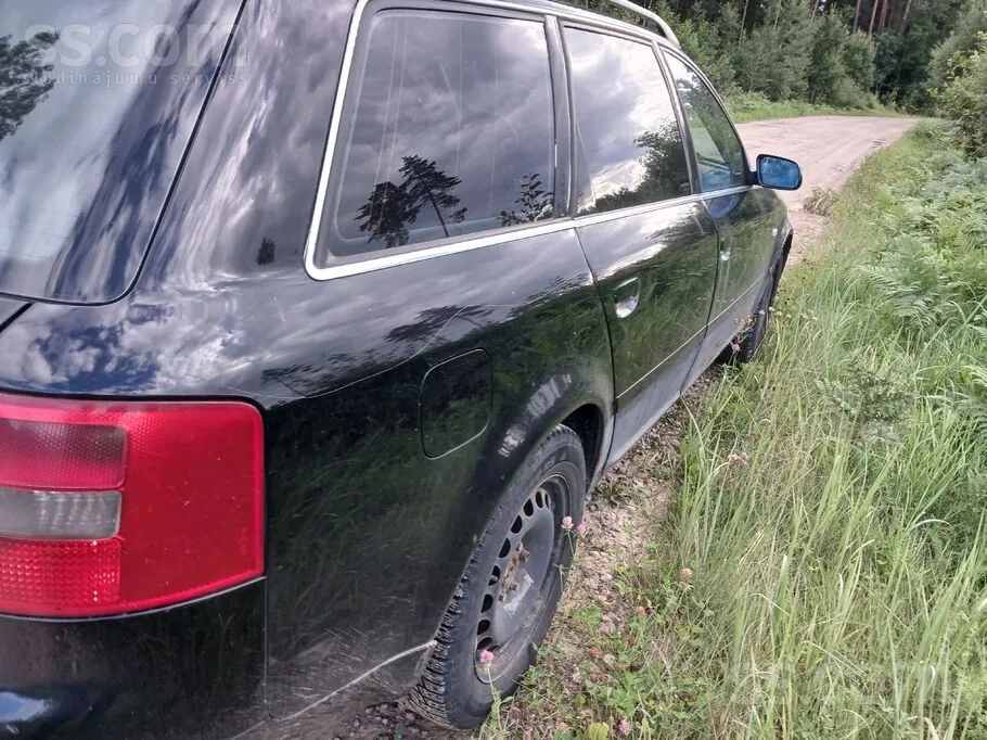 Audi Quattro 2004 photo 5