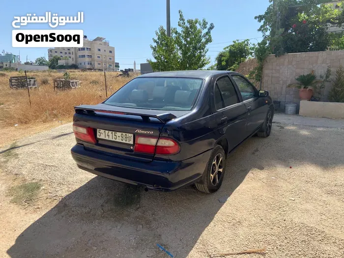 Nissan Almera
