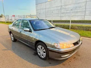 Peugeot 406