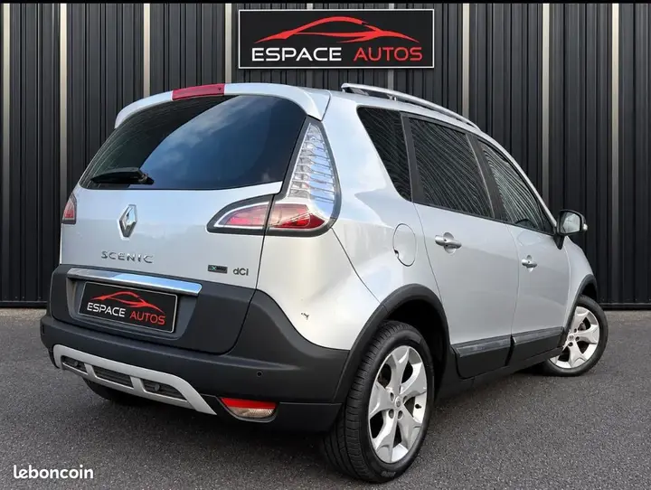 Renault Scenic 2014 photo 4