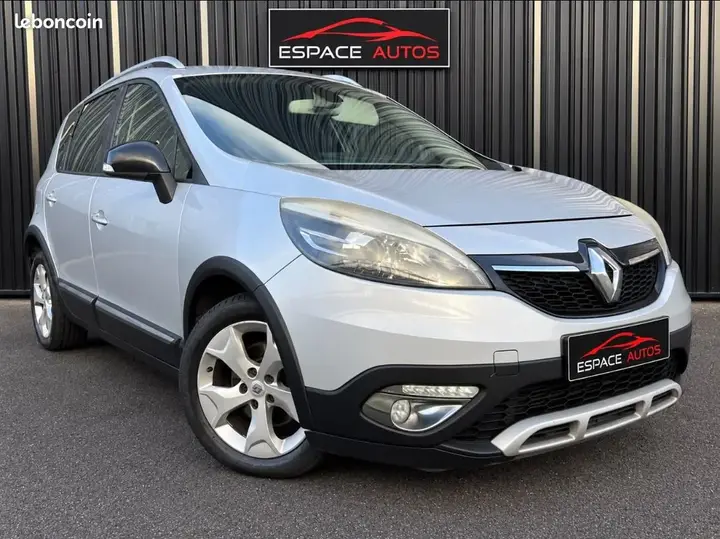 Renault Scenic 2014 photo 2