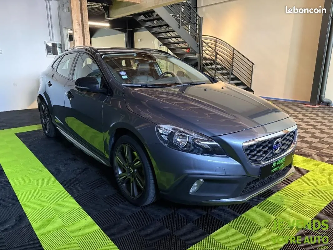 Volvo V40 Cross Country 2014 photo 4