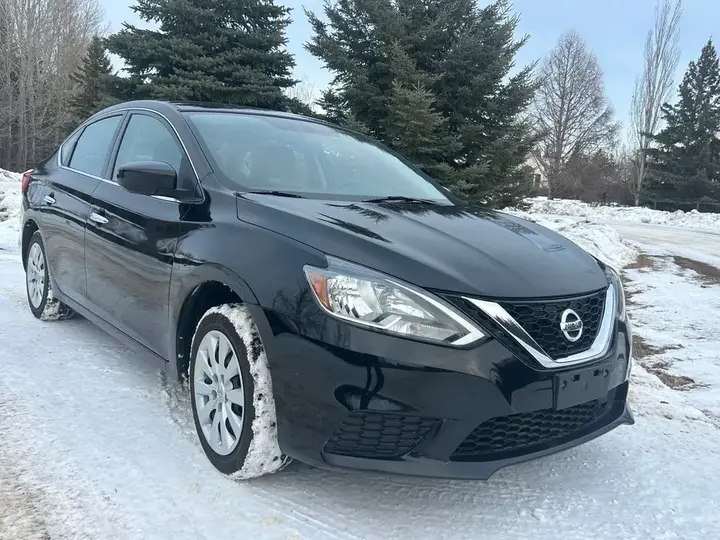 Nissan Sentra 2018 photo 2