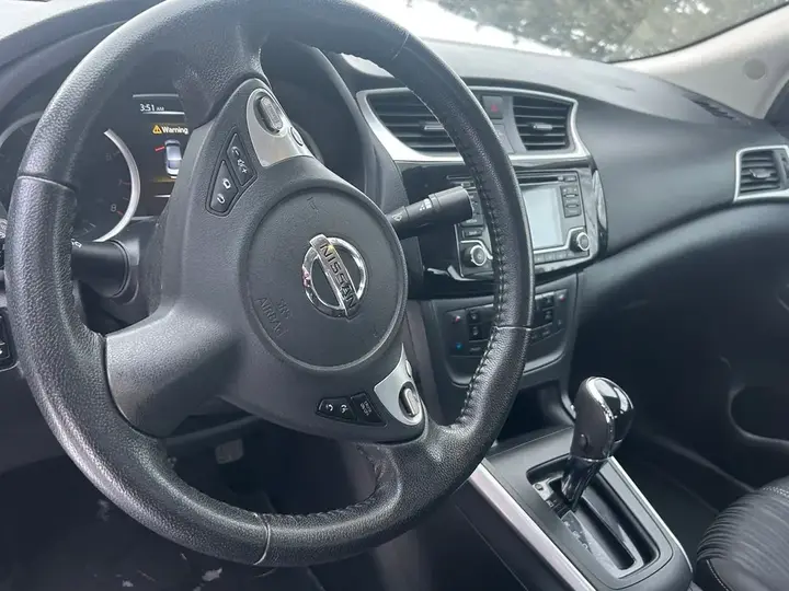 Nissan Sentra 2018 photo 5
