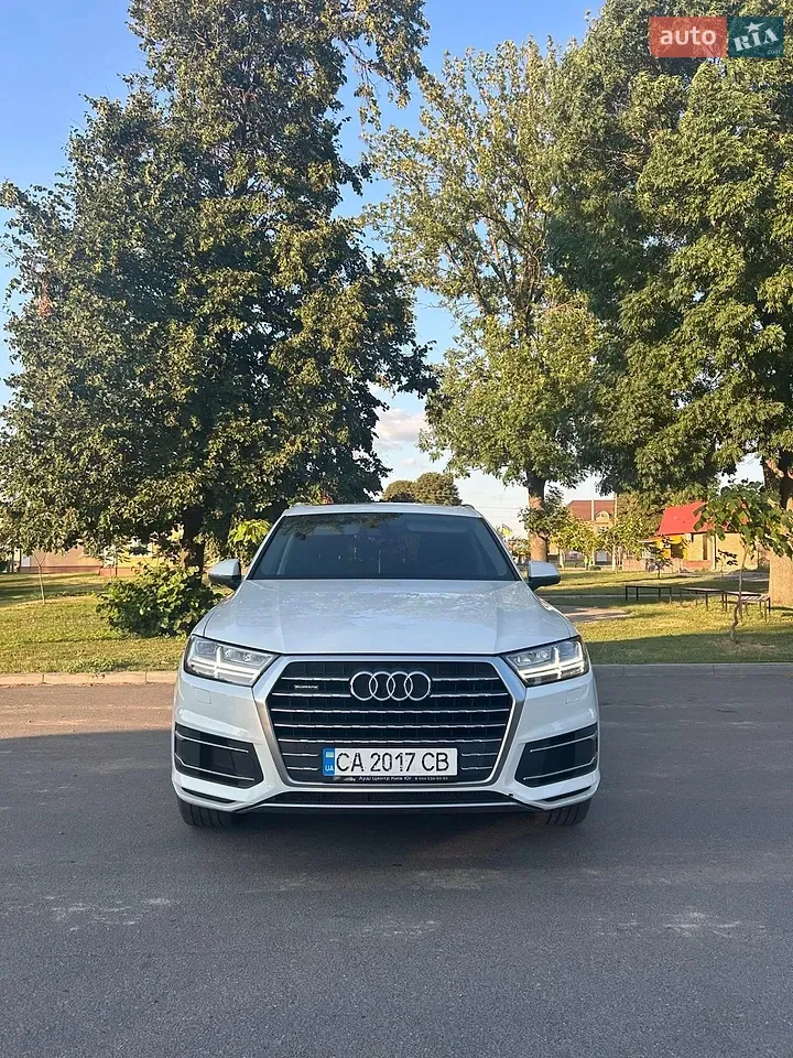 Audi Q7 2017 photo 4