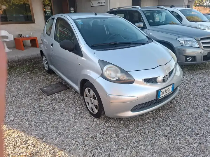 Toyota Aygo 2007 photo 2