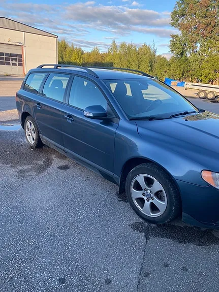 Volvo V70 2008 photo 2