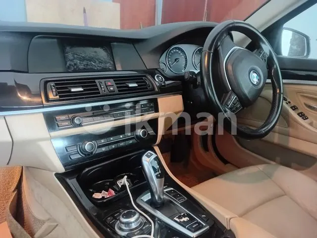 BMW 520I 2011 photo 3