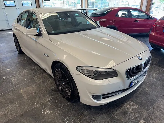 BMW 523I 2011 photo 3