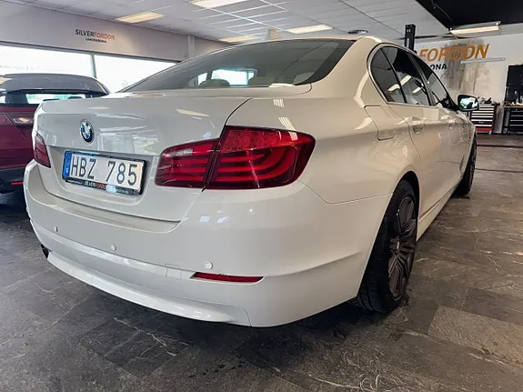 BMW 523I 2011 photo 5