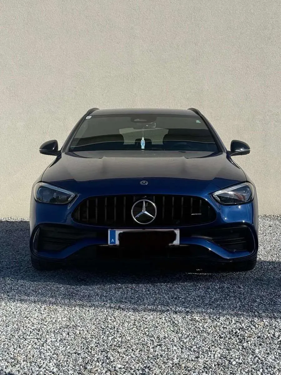 Mercedes-Benz C-Class 2025 photo 2