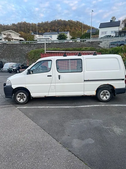 Toyota Hiace 2007 photo 4